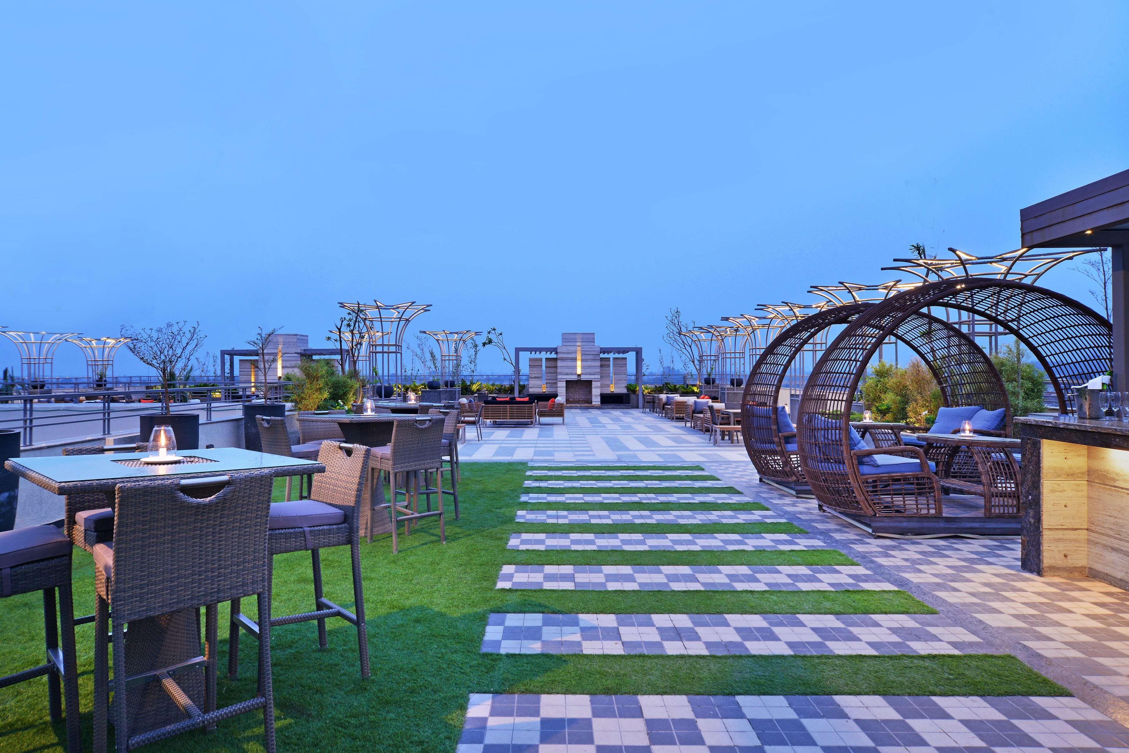 Radisson Chandigarh Hotel 5*